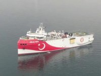 Oruç Reis gemisi, bakım için Tuzla’ya geldi