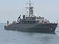 Japonya mayın tarama gemileri, Kamboçya'ya demir attı