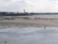 Silivri'de deniz 200 metre çekildi