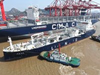 Çin'in ilk gemiden gemiye LNG yakıt ikmali gerçekleştirildi