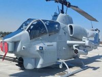 Deniz Kuvvetleri Komutanlığı’nın AH-1W helikopterleri boyandı