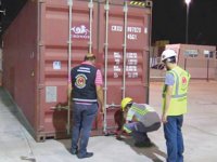 Konteyner timleri, kaçakçılara geçit vermiyor