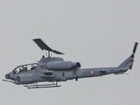 AH-1W taarruz helikopterleri, deniz kamuflajına bürünüyor