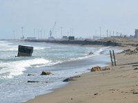 Karasu sahillerindeki erozyon, bölgede tehdit oluşturuyor