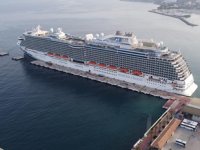 Regal Princess isimli yolcu gemisi, Kuşadası Ege Port Limanı'na yanaştı