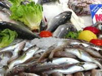 Balıkçı tezgahlarında sezon durgunluğu yaşanıyor