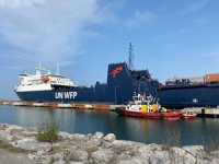 Türkiye’den Ukrayna’ya gıda yardımı götüren ilk gemi yola çıktı