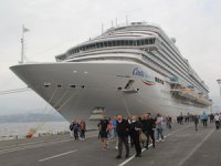 Costa Venezia, bin 200 yolcusuyla İzmir Limanı’na yanaştı