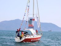 Hopa’dan yola çıkan yelkenciler, Marmaris’e tohum ve kozalak getirdiler