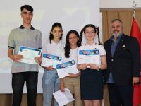 İMEAK DTO Aliağa Şubesi’nin resim yarışmasında dereceye giren öğrencilere ödülleri verildi