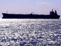 İngiltere, Kızıldeniz'de bir geminin saldırıya uğradığını açıkladı