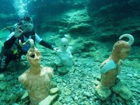 Bodrum'da 22 seramik ve heykel sanatçısının eseri denizle buluştu