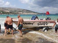 Mersin'de fırtına nedeniyle tekneler, batmaktan son anda kurtarıldı