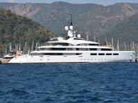 Vava 2 isimli lüks yat, Marmaris'e geldi