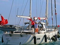 Betül-Sezgin Tekin çifti, Kekova adlı yatlarıyla Antalya'dan dünya turuna çıktı