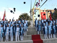 Altınova Denizcilik Lisesi’nde mezuniyet coşkusu yaşandı