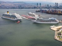 İzmir’e aynı gün 3 adet kruvaziyer gemisi geldi