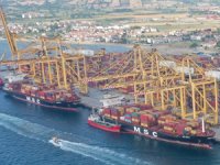 Türkiye limanlarında yılın ilk yarısında 273 milyon ton yük elleçlendi