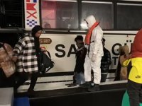 İzmir açıklarında 33 göçmen kurtarıldı