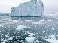 Grönland’da 3 günde 18 milyar ton erime gerçekleşti