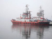 Çanakkale Boğazı sisin etkisini yitirmesiyle gemi geçişlerine açıldı