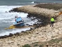 Arnavutköy 'de rüzgar nedeni ile tekne limana yanaşamadı