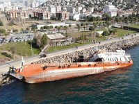 Maltepe sahilde batan gemi 7 milyon liraya satışa çıkarıldı