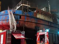 Altınova Tersaneler Bölgesi’nde gemi yangını: 3 kişi dumandan etkilendi