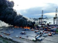 MSB, İskenderun Limanı'ndaki yangının havadan müdahaleyle söndürüldüğünü bildirdi