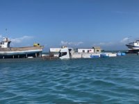 Balıkçı barınağı deniz ile aynı seviyeye geldi