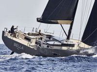 YYachts amiral gemisi Bella ile “Üstün Dış Tasarım” ödülünü kazandı