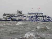 İzmir'de vapur seferleri iptal edildi