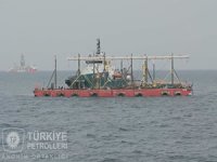 Karadeniz gazını karaya taşıyacak boruların deniz tabanına yerleştirme işlemi tamamlandı