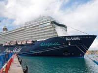 Antalya'ya bu yıl "yüzen oteller" ile 40 bin yolcu bekleniyor