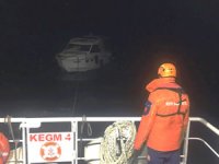 Burgazada önlerinde makine arızası yapan tekne kurtarıldı