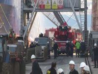 Tuzla'da tadilatta olan gemide yangın