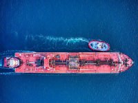 BM: Kızıldeniz'de tehlike arz eden "Safir" petrol tankerini kurtarma çalışmalarının ilk aşaması tamamlandı