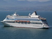 Panama bandıralı kruvaziyer "Astoria Grande" 850 yolcusuyla Sinop'a geldi