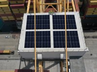 Asyaport'tan güneş enerjisinde bir ilk daha; vinçlerin üzerine konulan paneller elektrik üretecek