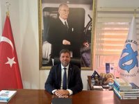 Bodrum'da iki atık alım gemisi ile teknelerde biriken çöpler toplanıyor