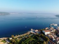 Çanakkale Boğazı gemi trafiğine tek yönlü açıldı