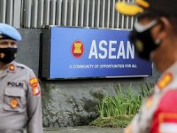 ASEAN ülkelerinin düzenlediği ilk ortak askeri tatbikat, Endonezya'da başladı