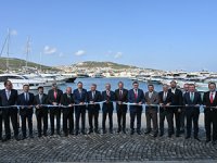 Yeni Foça Yat Limanı hizmete açıldı