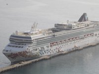 Kruvaziyer "Norwegian Gem" Alanya Limanı'na demirledi