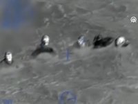 Amerikan Sahil Güvenlik ekipleri sürüklenen 6 balıkçıyı kurtardı