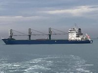 Arızalanan kuru yük gemisi kurtarıldı