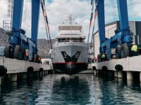 Bering 72 suya indirildi