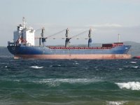 Yangın çıkan gemideki 20 Türk denizci tahliye edildi