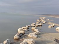 Göl çekildi, liman kalıntıları ortaya çıktı