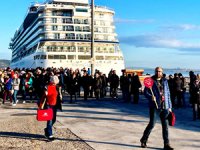 Çanakkale’ye yılın ilk kruvaziyeri geldi